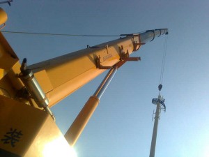 遠跨距移動信號塔就位